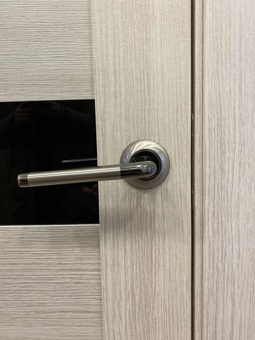 Дверь межкомнатная Альберо (Фрегат) Мегаполис Прага, цвет белый кипарис, экошпон, стекло черное #3